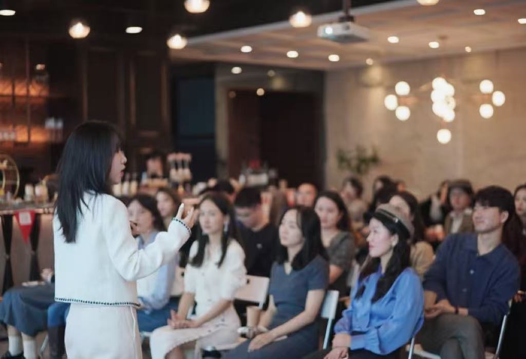 Founder Community — Ideas in Conversation